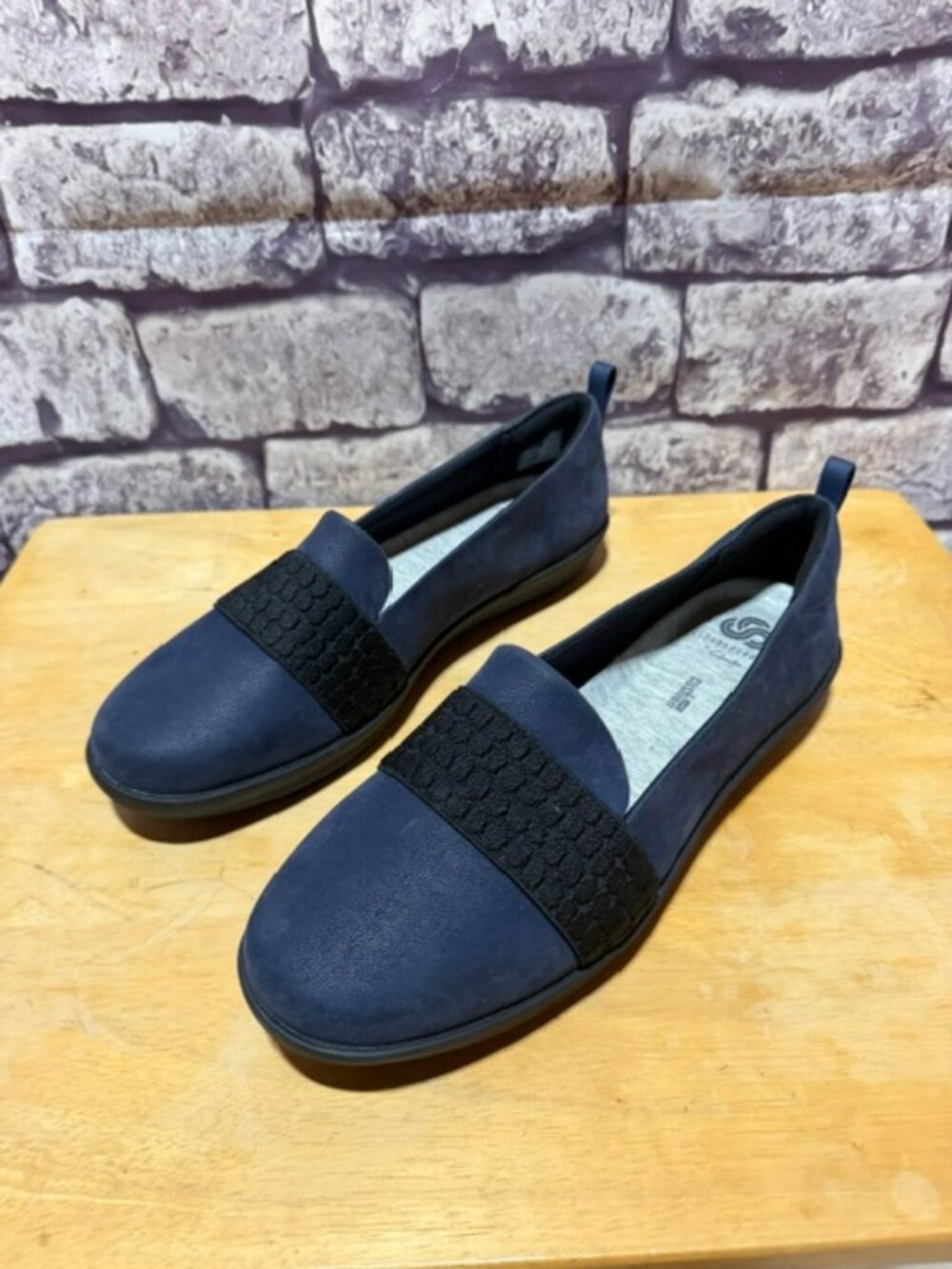 Clarks Cloud Steppers Navy Slip On Flats Size 8
